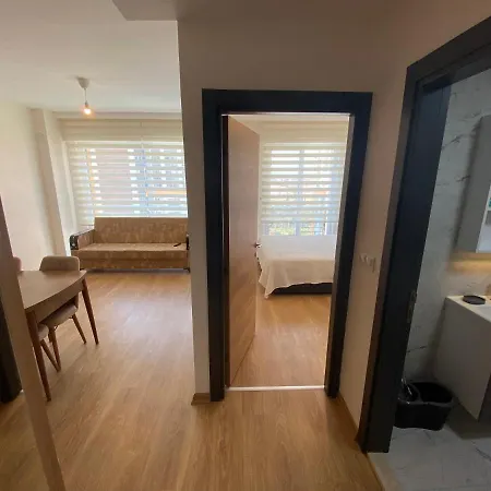 Apartment La Casa Airport House With A Pool Antalya